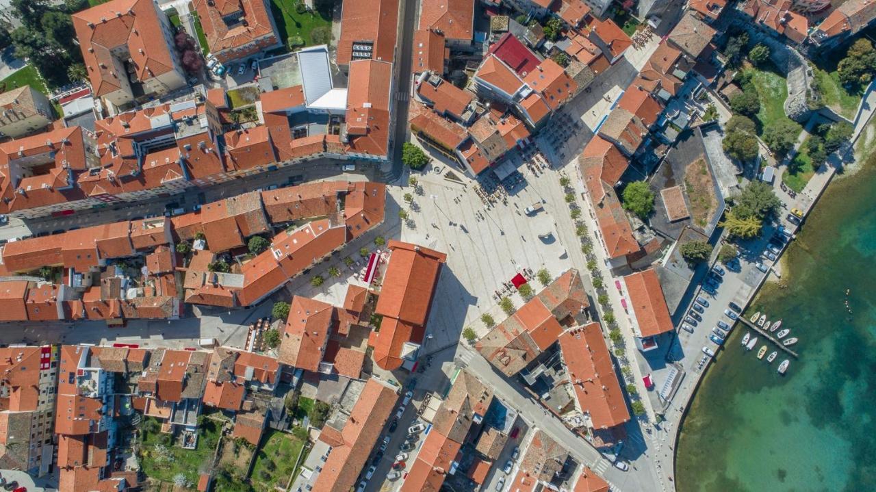 Rooms Vitoria On Joakim Square Poreč Exterior foto